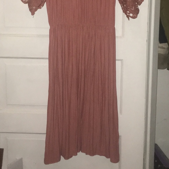Knee Length Blush Pink Dress - Picture 2 of 2